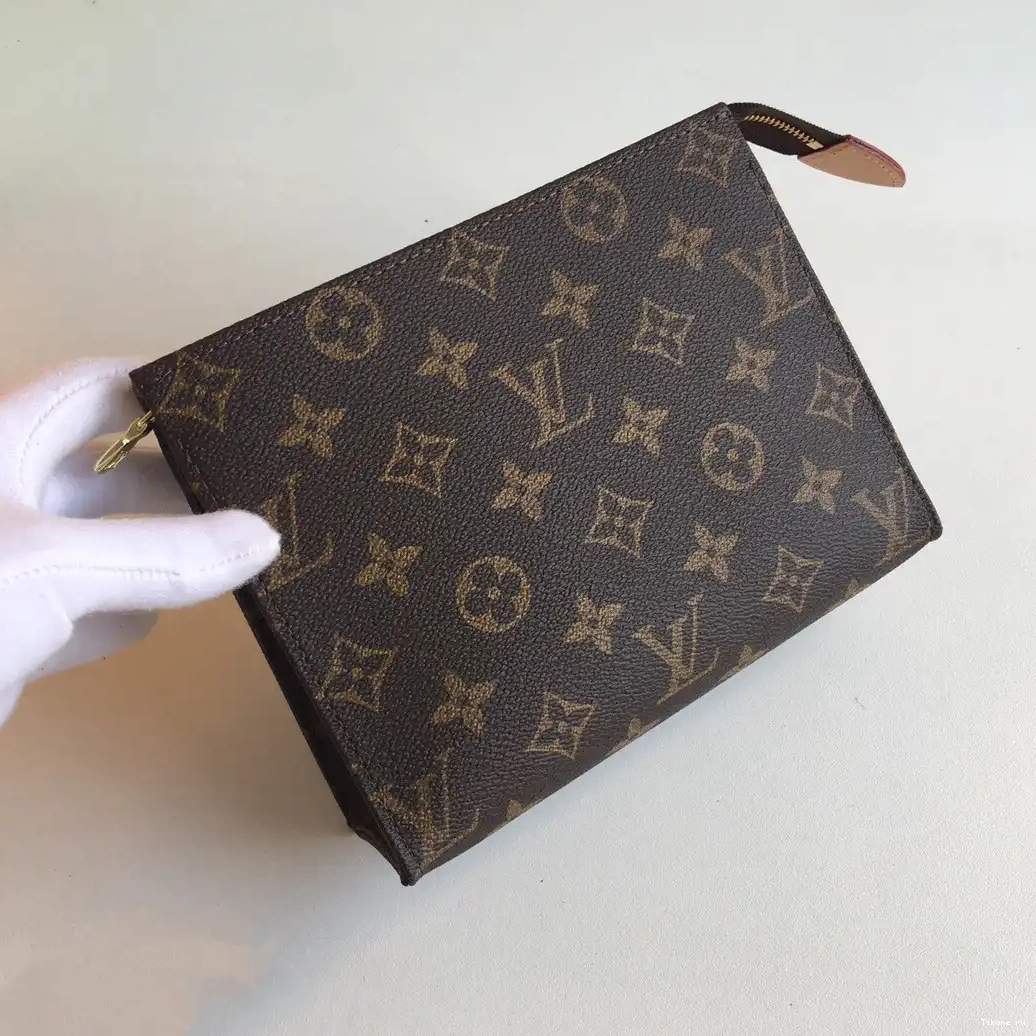 Affordable LOUIS TOILETRY VUITTON 19 POUCH 0706